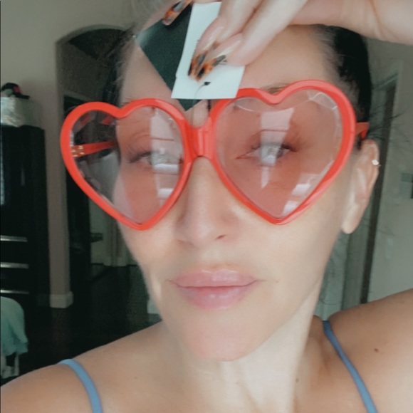 Gucci Accessories - Authentic GUCCI heart sunglasses NWT